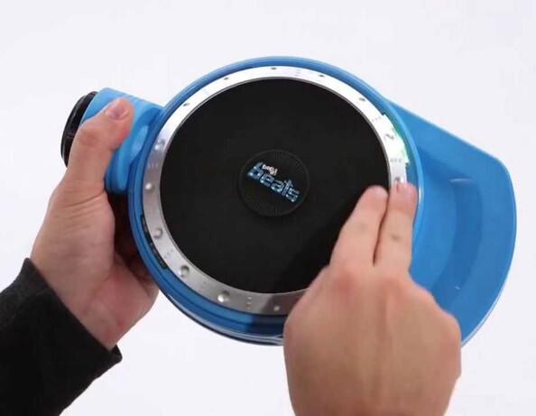 Jeu électronique Bop it ! Beats, par Hasbro