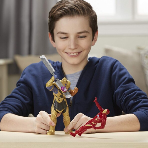 Avengers Infinity War : coffret combat Thanos vs Iron Man