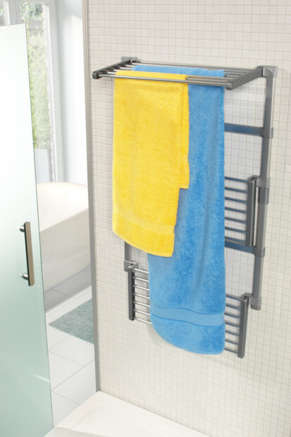 Étendoir à linge pour douche - 3 étages Ruco. Longueur d'étendage totale : 9 m env.