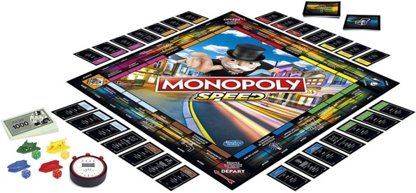 Le plateau de jeu du Monopoly Speed avec les cartes, pions, dés et billets de banque.