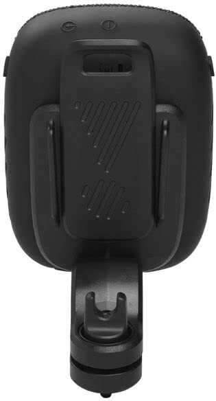 Arrière du support plastique noir avec haut-parleur inséré montrant le dispositif de fixation et de serrage rond pour guidon et le clip pour ceinture intégré