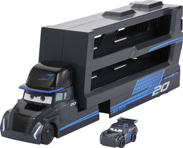 Transporteur Jackson Storm avec une mini voiture Cars