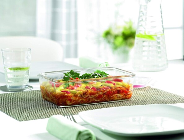 Boîte repas en verre borosilicate Tefal 0.5 L posé sur une table