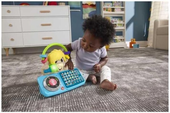 Bébé s'amuse avec le Yack interactif Fisher-Price HYK96