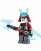 Minifigure LEGO Blizzard Samurai vue de face avec casque kabuto bordeaux et jambes anthracite